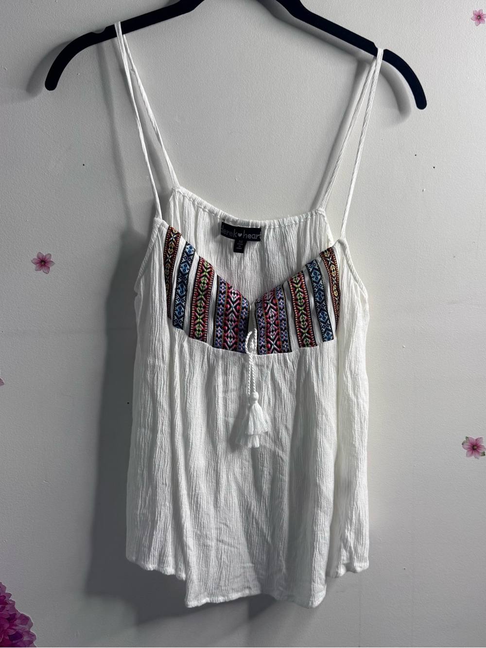 Derek Heart White Embroidered Spaghetti Strap Camisole